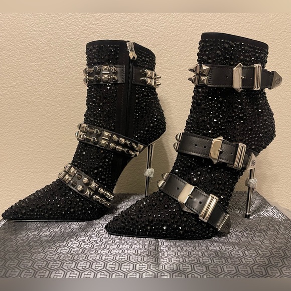 LIMITED EDITION Philipp Plein Black Crystal Boots - Picture 2 of 13